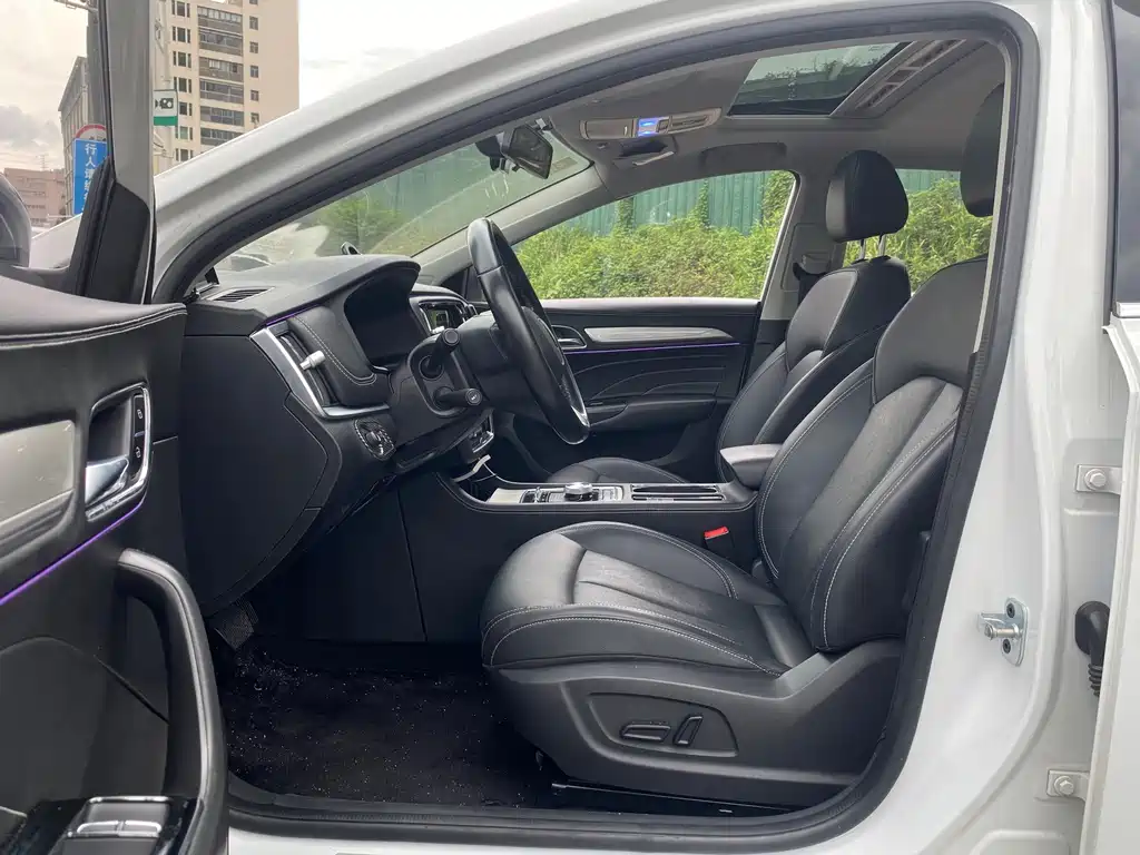 Roewe i6 New Energy — миниатюра 6