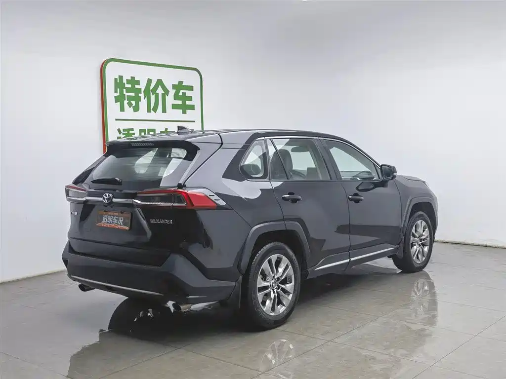 Toyota Wildlander 2022 2.0L CVT Luxury PLUS
