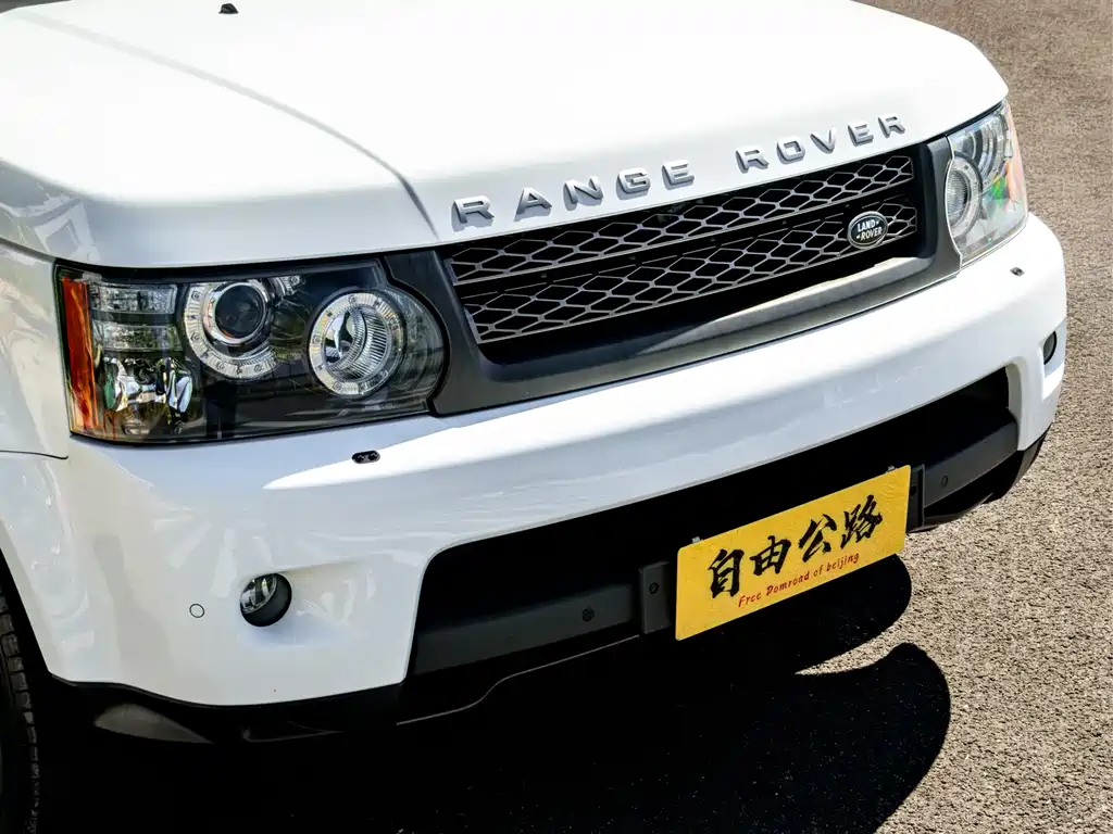 Land Rover Sport — миниатюра 17