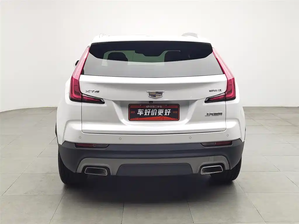 Cadillac XT4 2022 28T Luxury