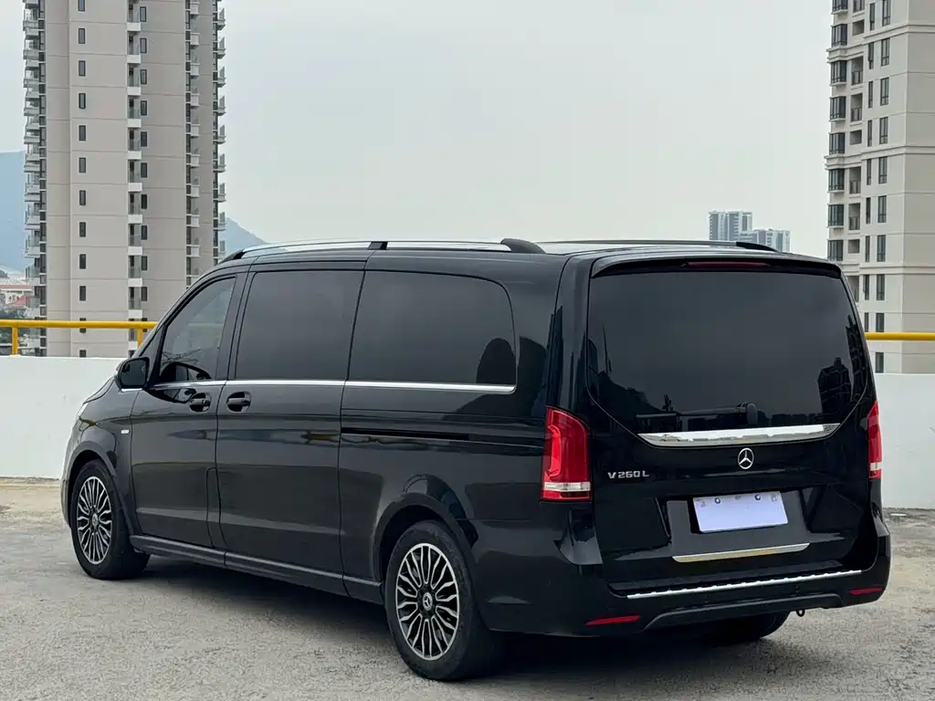 MERCEDES-BENZ V CLASS