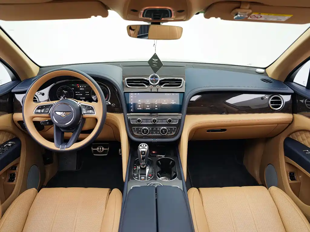 Bentley Bentayga — миниатюра 12