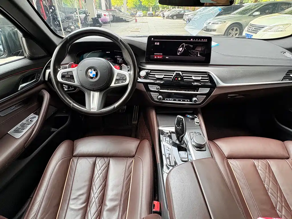 BMW 5 Series (Import) — миниатюра 7