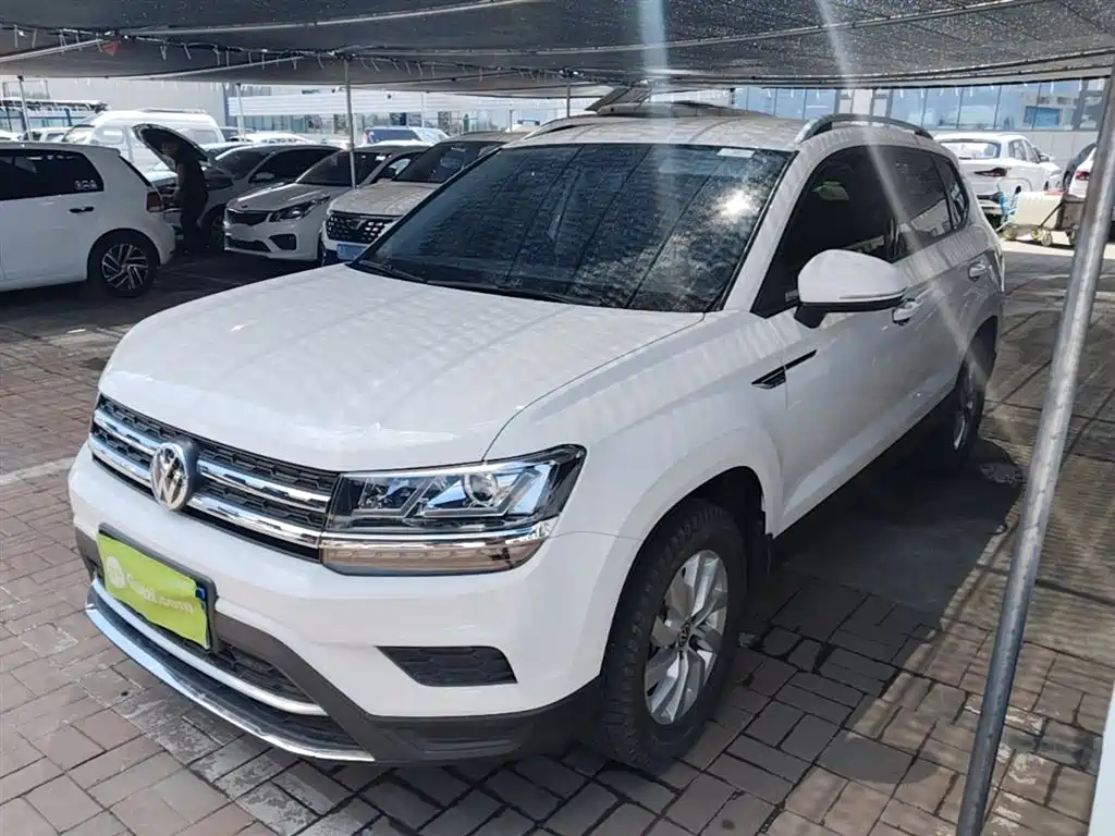 Volkswagen Tharu 2020