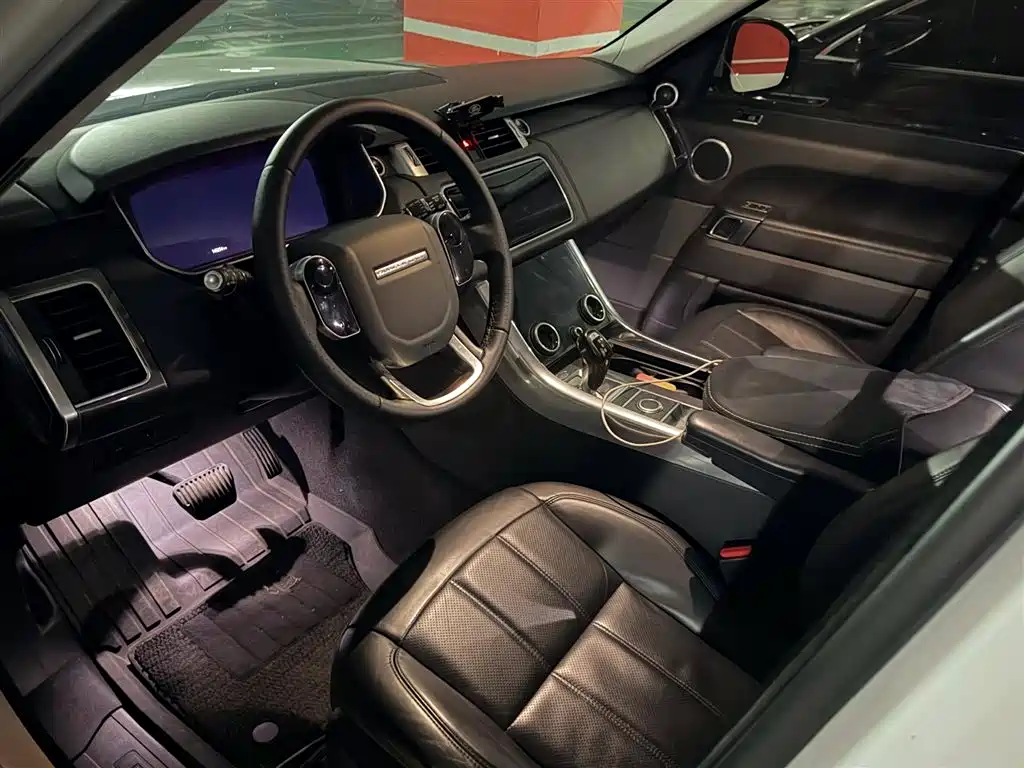 Land Rover Range Rover Sport 2020 3.0 L6 SE
