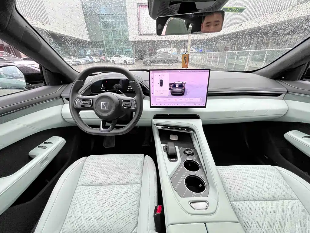 ZEEKR EXTREME KRYPTON 001