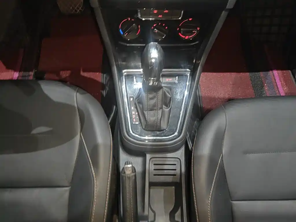 Volkswagen Bora — миниатюра 14