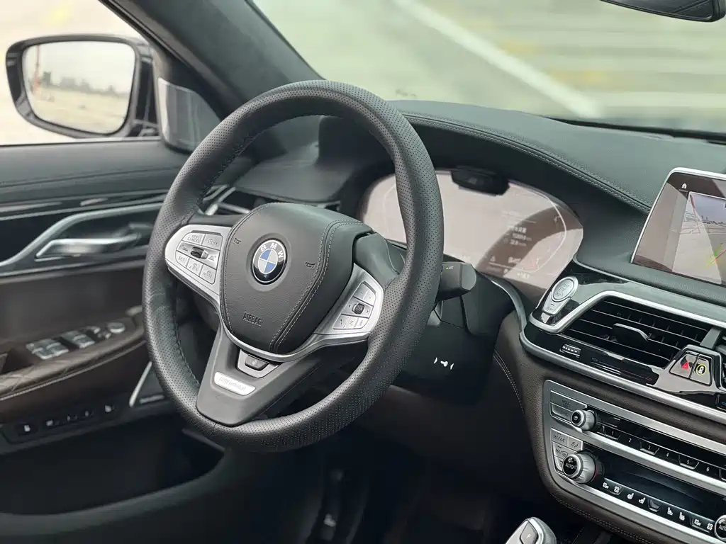 BMW 7 Series 7 2022 740Li xDrive Executive Luxury