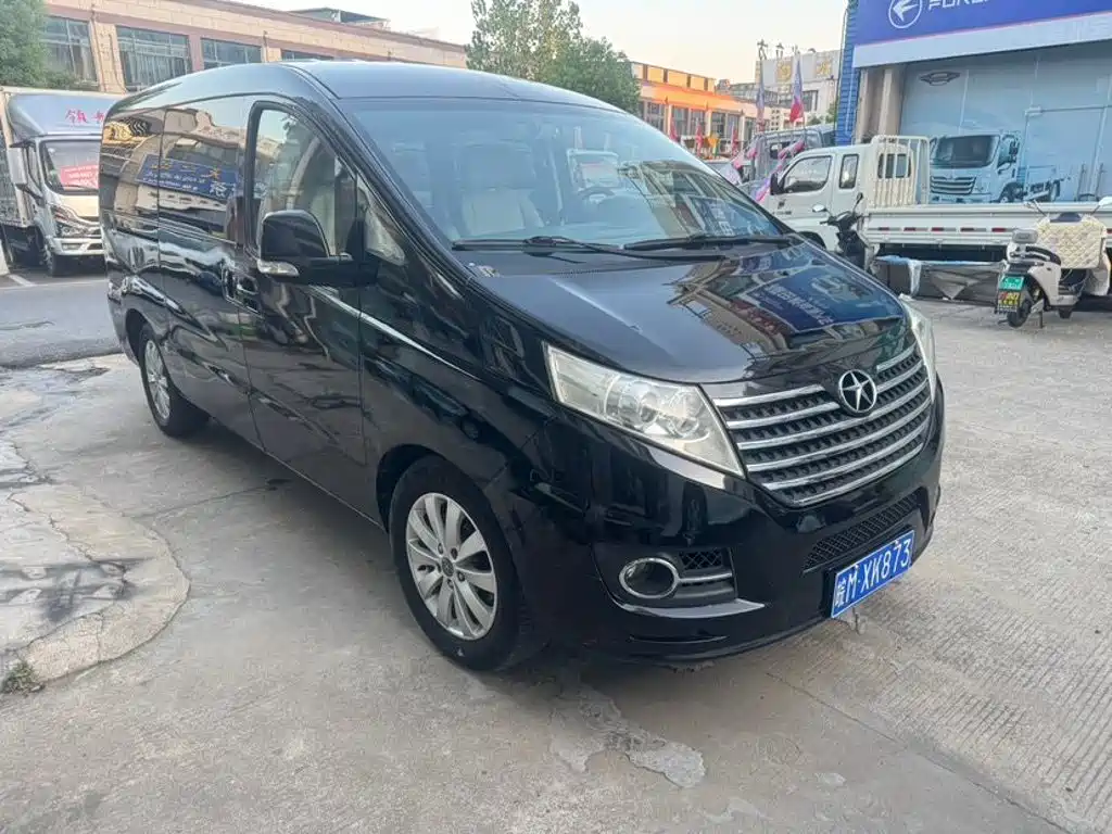 JAC Refine M5