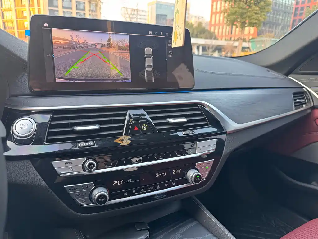 BMW 5 SERIES NEW ENERGY