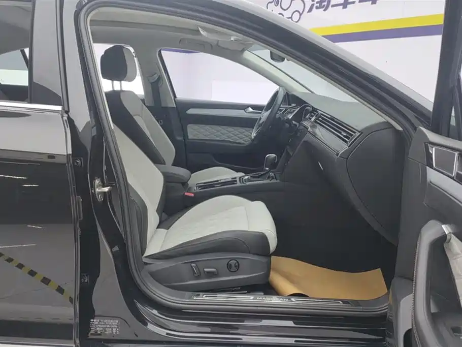 Volkswagen Magotan 2025 330TSI DSG Luxury