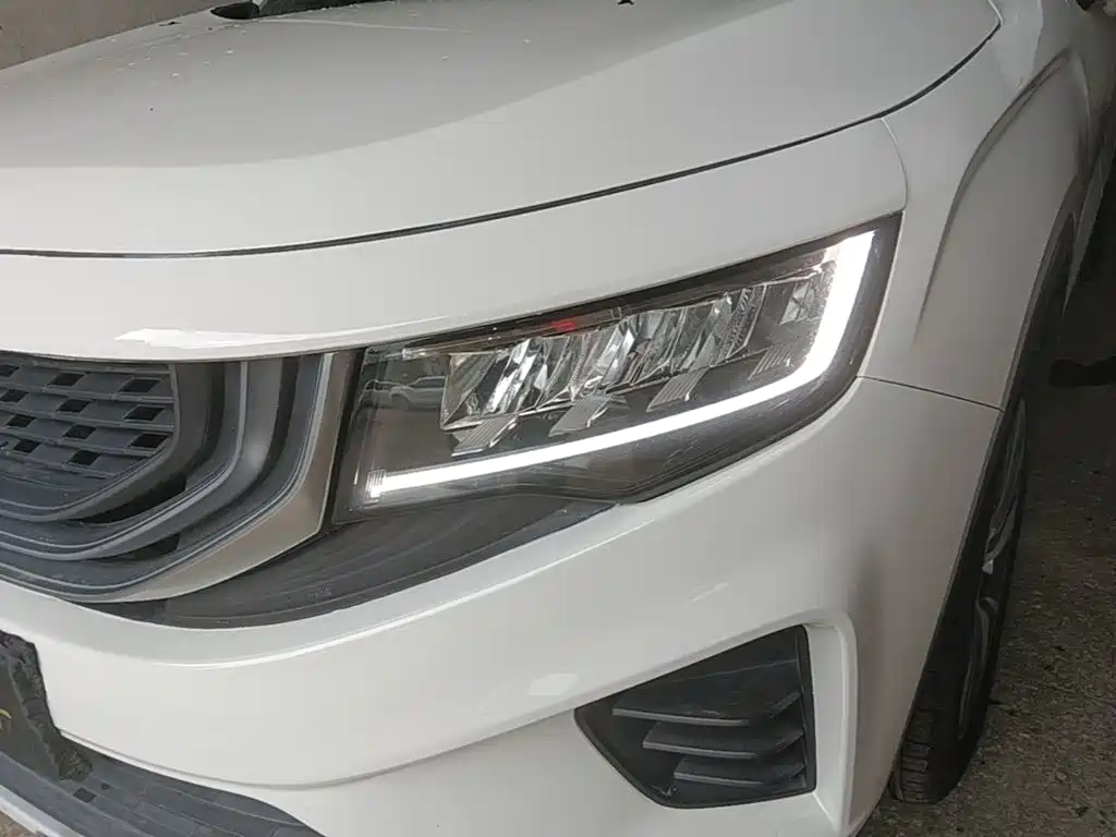 Geely Haoyue — миниатюра 24