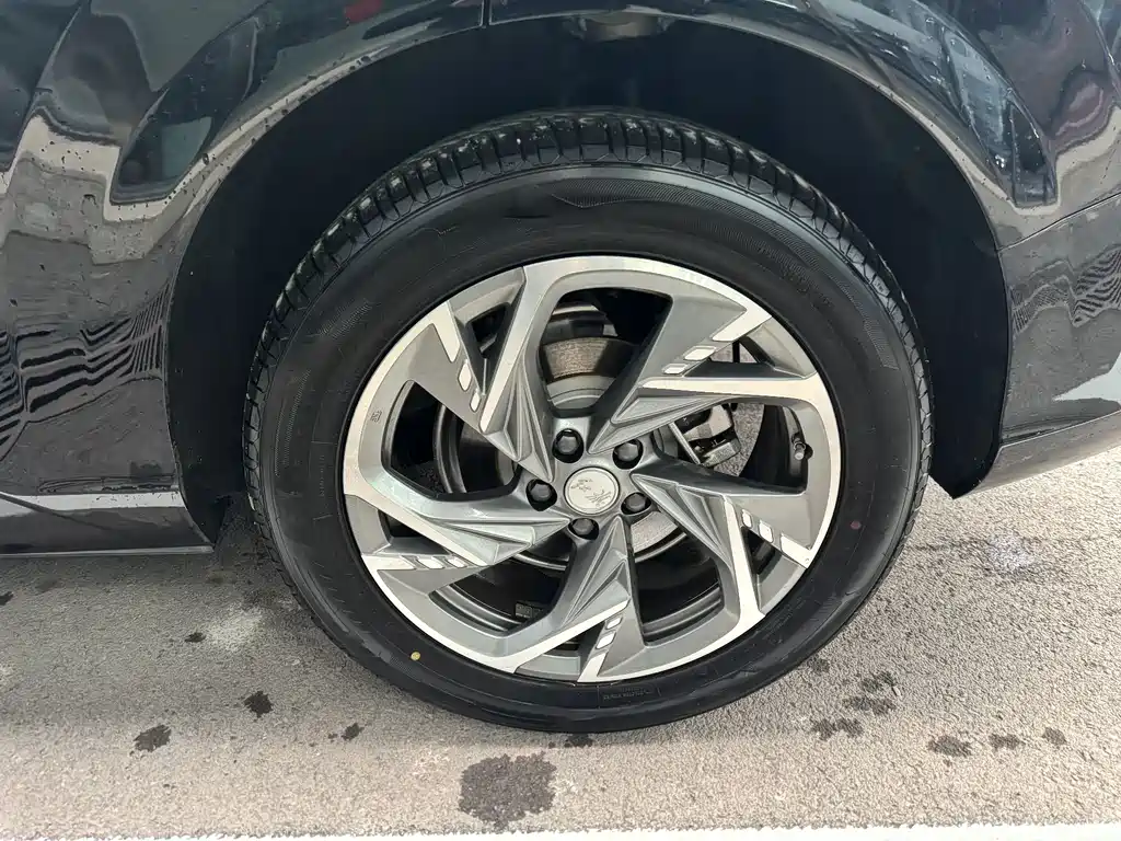 Hongqi HONGQI HS3 PHEV