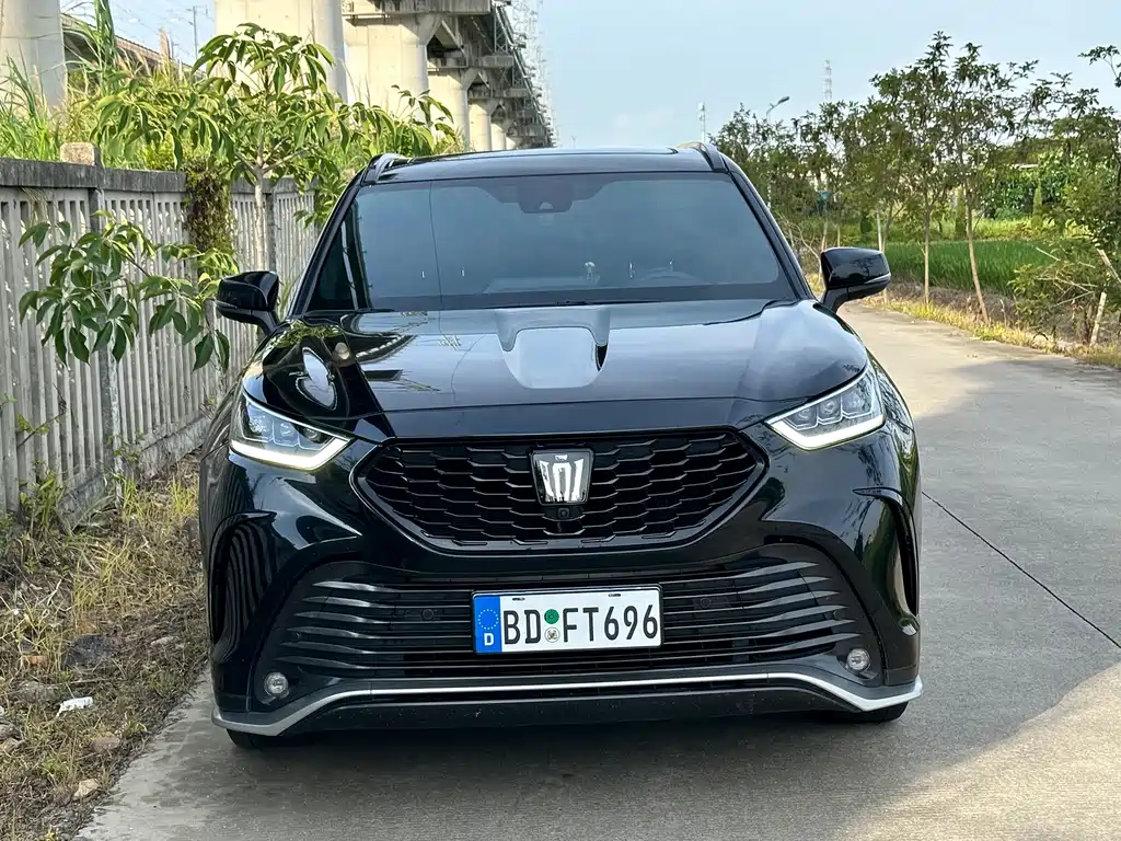 Toyota Crown Kluger 2024 2.5L HEV Luxury