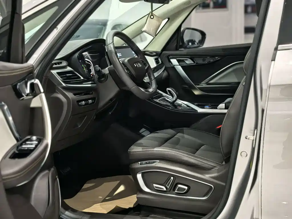 Geely Jia Ji New Energy — миниатюра 7