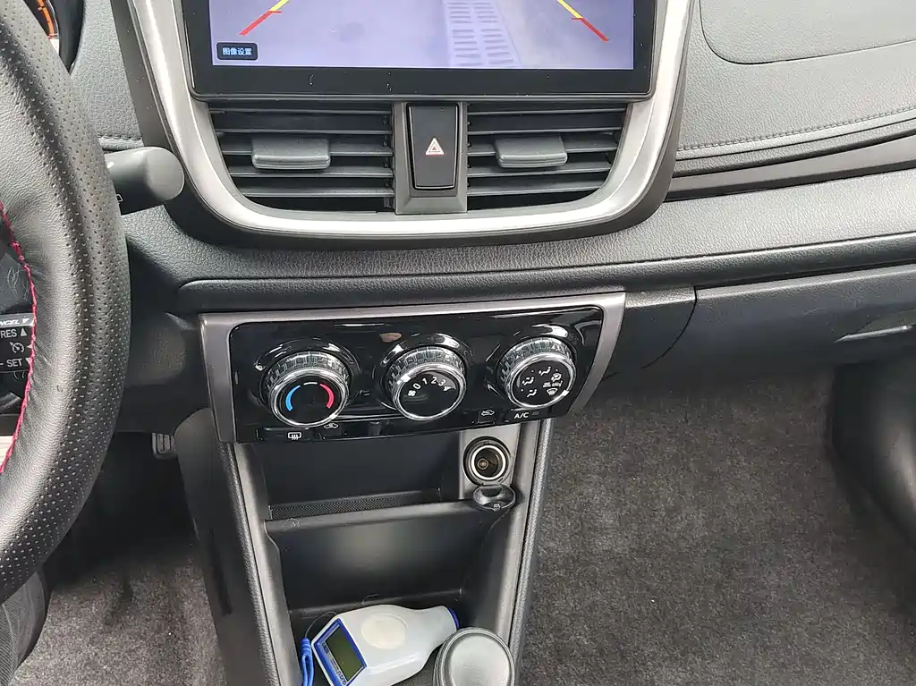 TOYOTA YARIS L ZHIXUAN