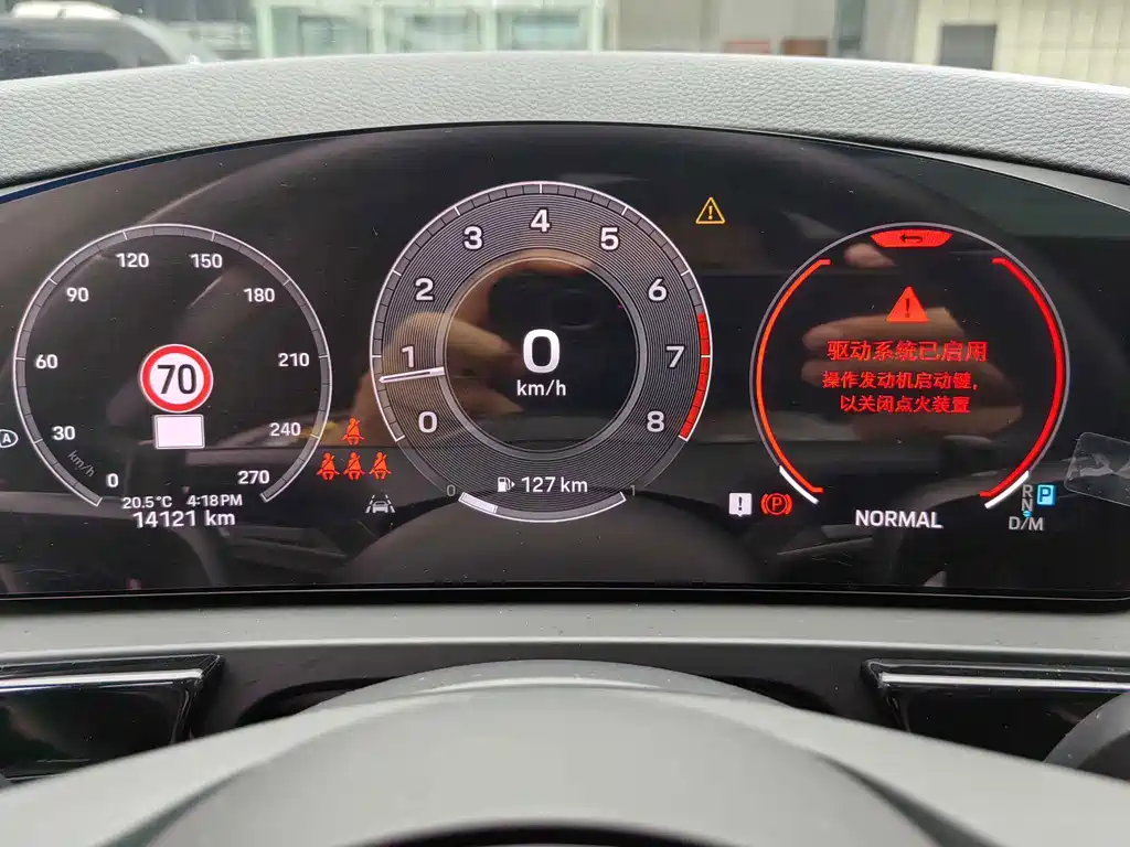 Porsche Cayenne — миниатюра 9