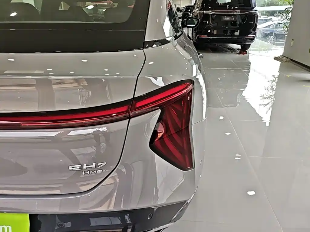 Hongqi Hongqi EH7 — миниатюра 8