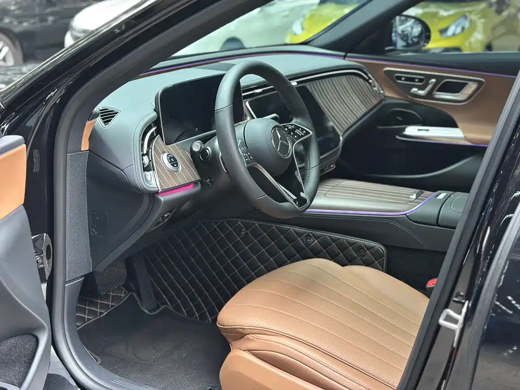 MERCEDES-BENZ E CLASS