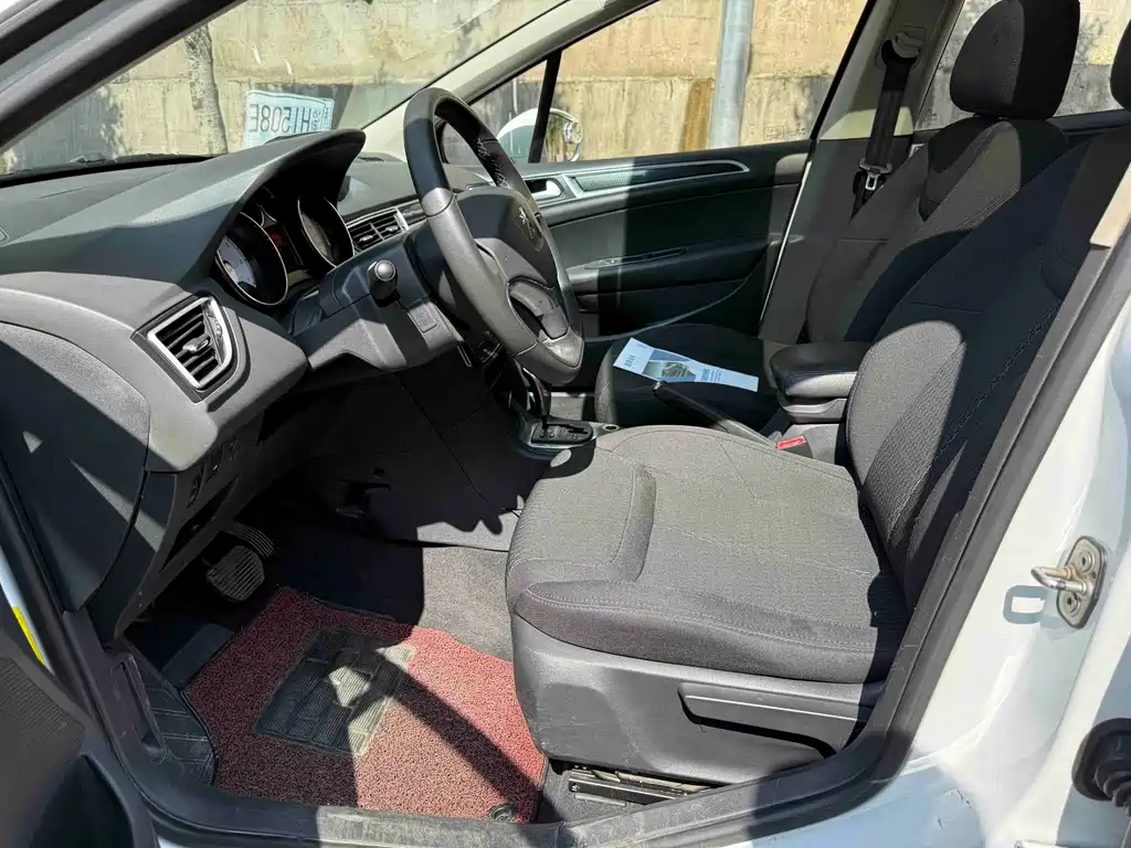 Peugeot 308 — миниатюра 3