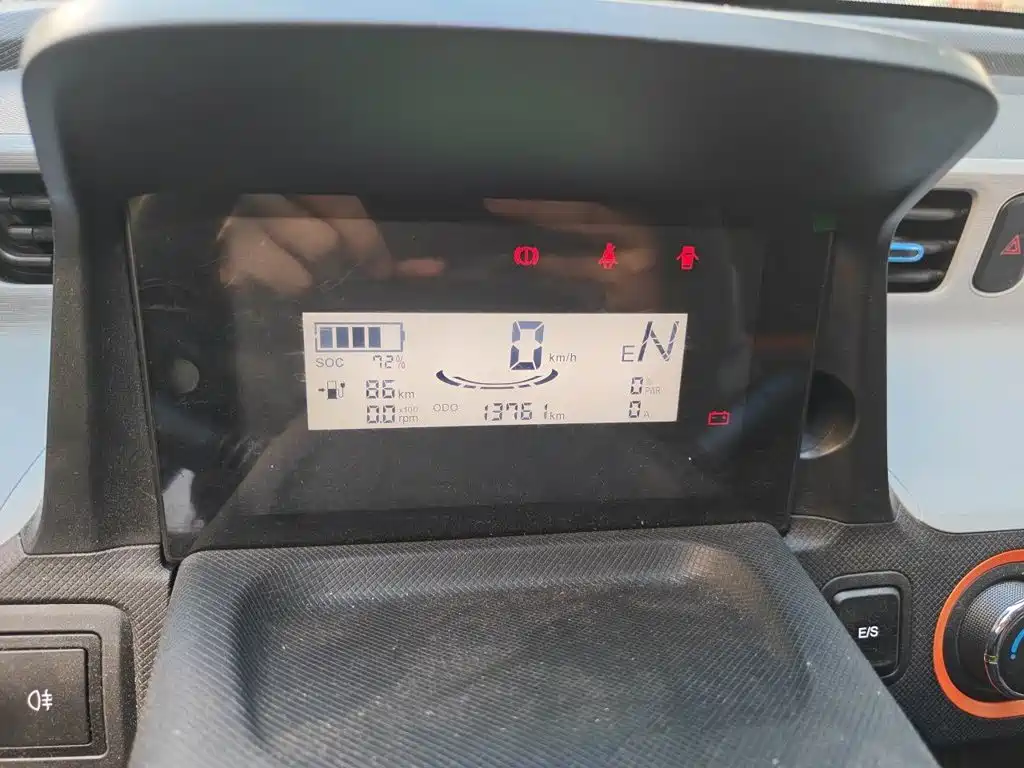 Wuling MINIEV — миниатюра 12