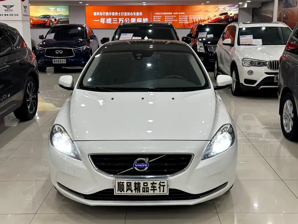 Volvo V40 — миниатюра 4