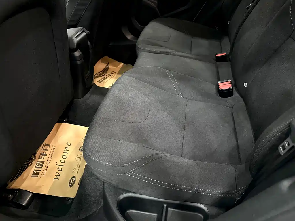 Volvo V40 — миниатюра 14