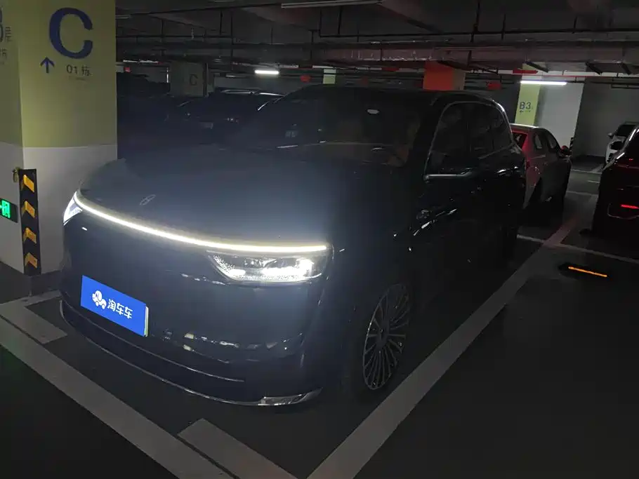 Aito 问界 AITO M8 2026