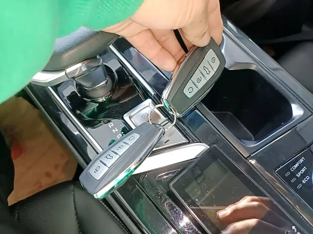 Geely Borui Hybrid — миниатюра 9