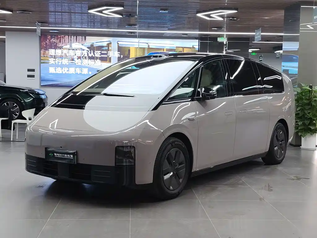 Li Auto Li MEGA 2025