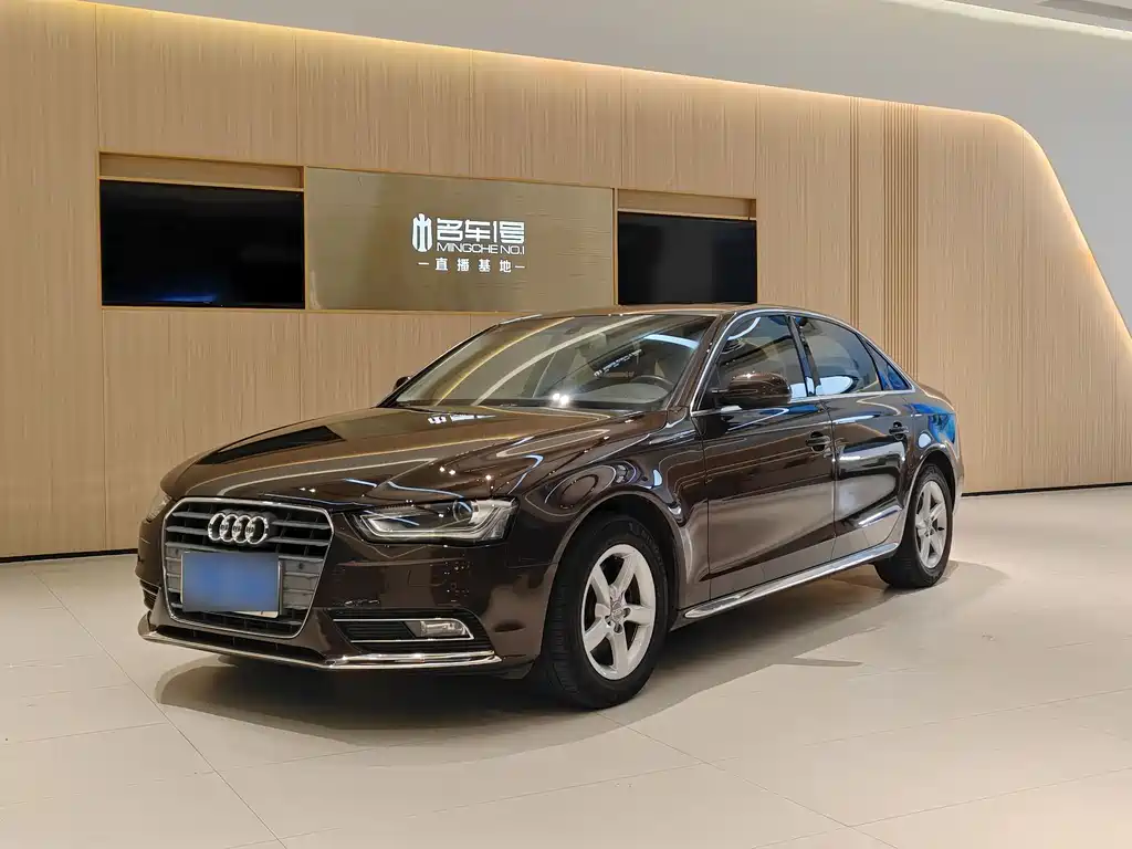 Audi A4L 2015