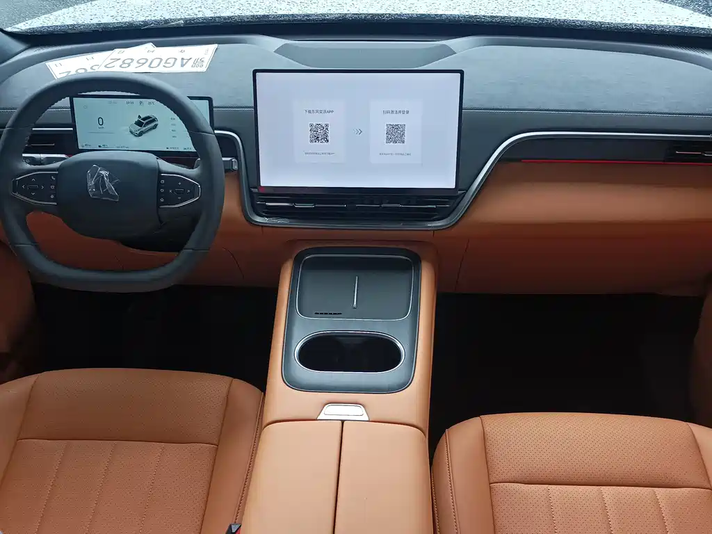 Dongfeng eπ008 2026 мест
