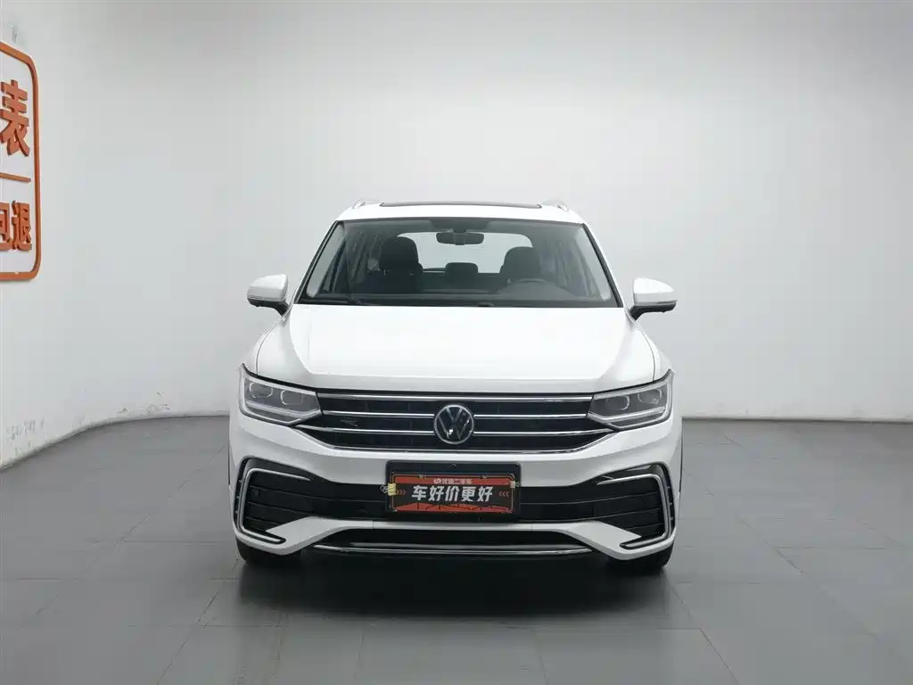 Volkswagen Tiguan L L 2022 330TSI AT R-Line