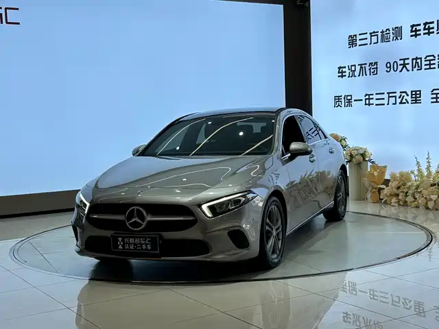 MERCEDES-BENZ  A CLASS 2019