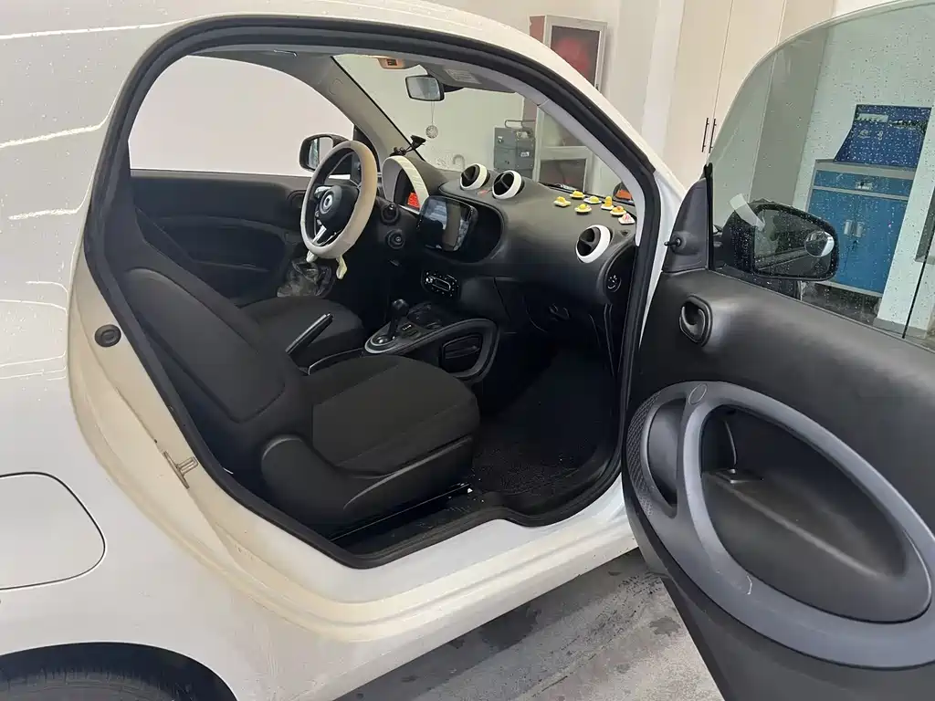 Smart fortwo 2015 1.0L 52