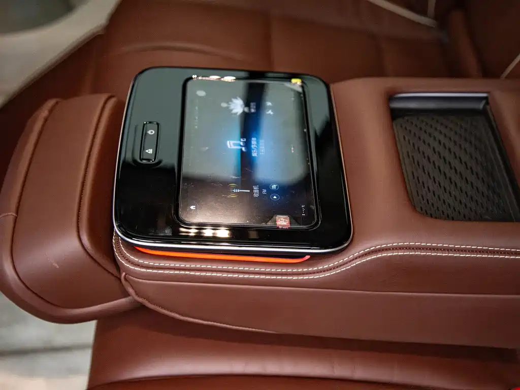 MERCEDES-BENZ MAYBACH GLS