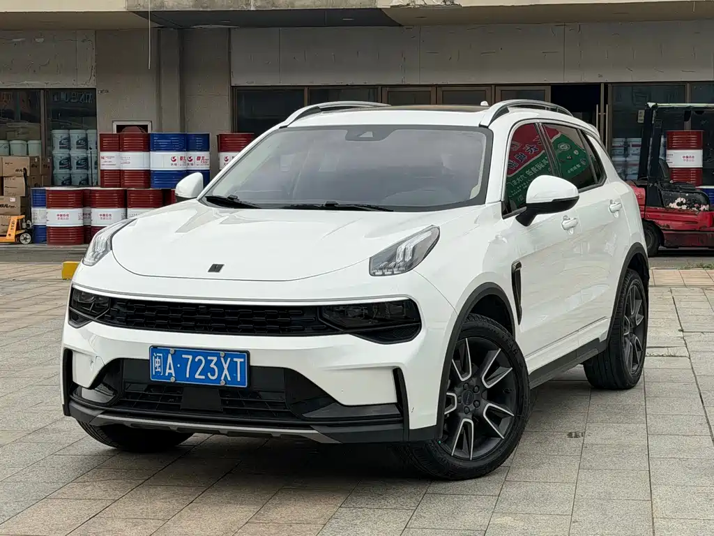 Lynk & Co 01 2021