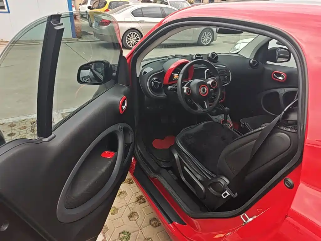 smart Smart Fortwo — миниатюра 19