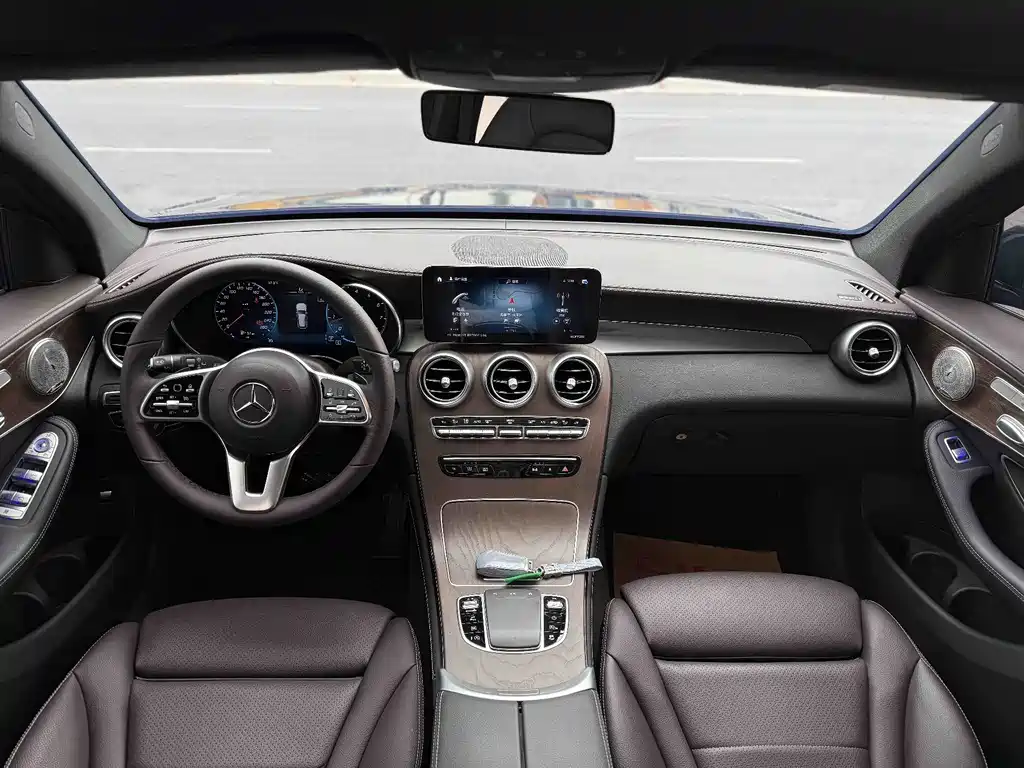 Mercedes-Benz GLC 2022 GLC 300 L 4MATIC