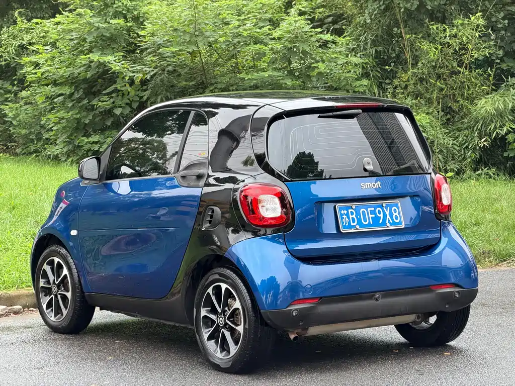 Smart fortwo 2015 1.0L 52