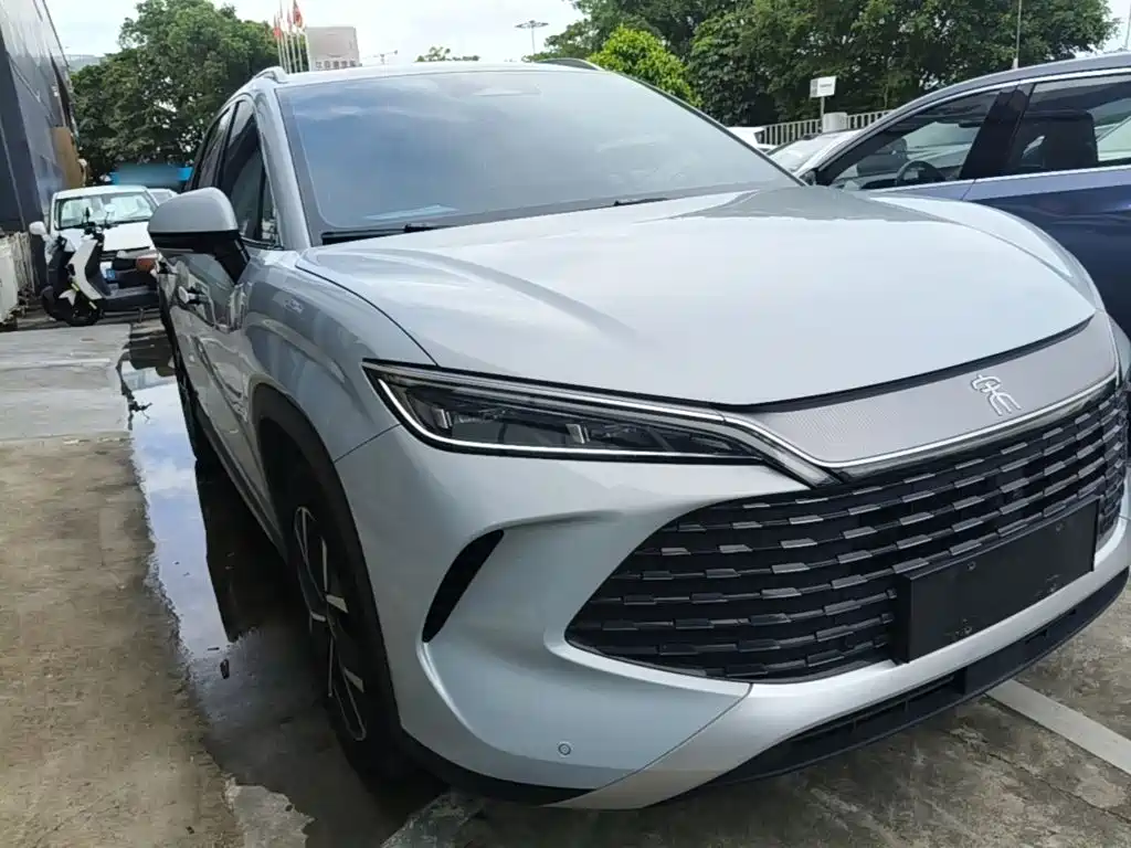 BYD L DM-i — миниатюра 4