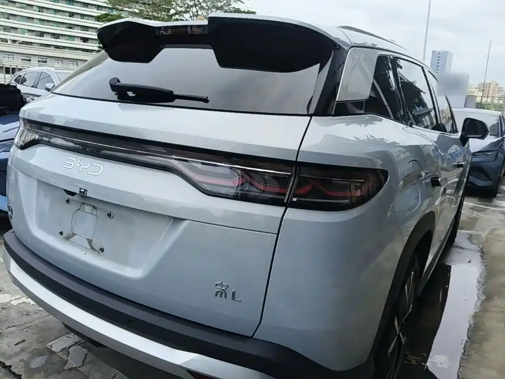 BYD L DM-i — миниатюра 7