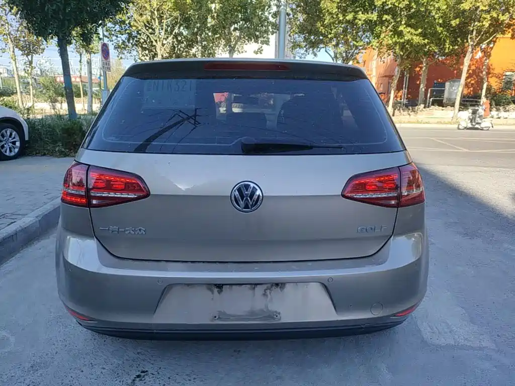Volkswagen Golf — миниатюра 6