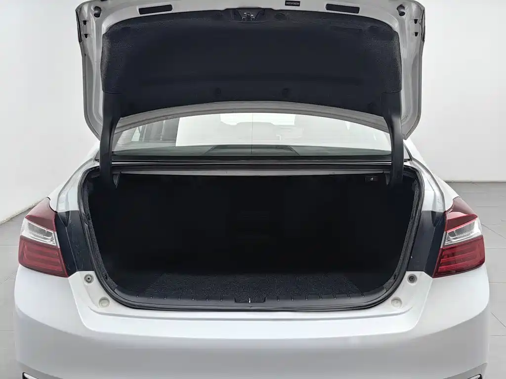Honda Accord — миниатюра 16