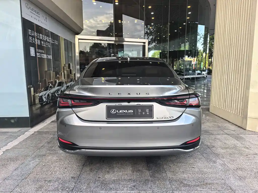 Lexus ES — миниатюра 5