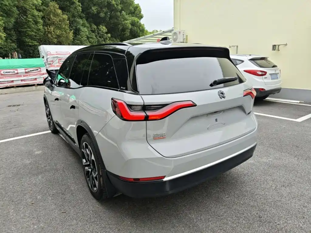 NIO ES8 — миниатюра 5