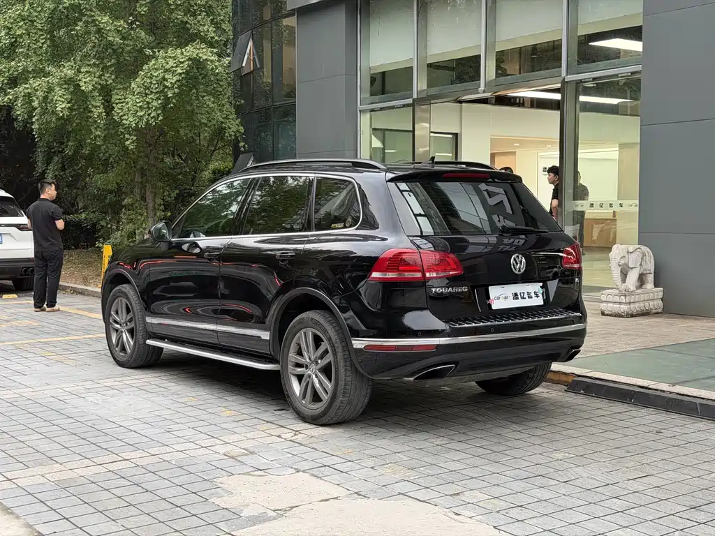 Volkswagen Touareg — миниатюра 7