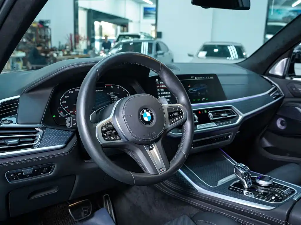 BMW X7 — миниатюра 5