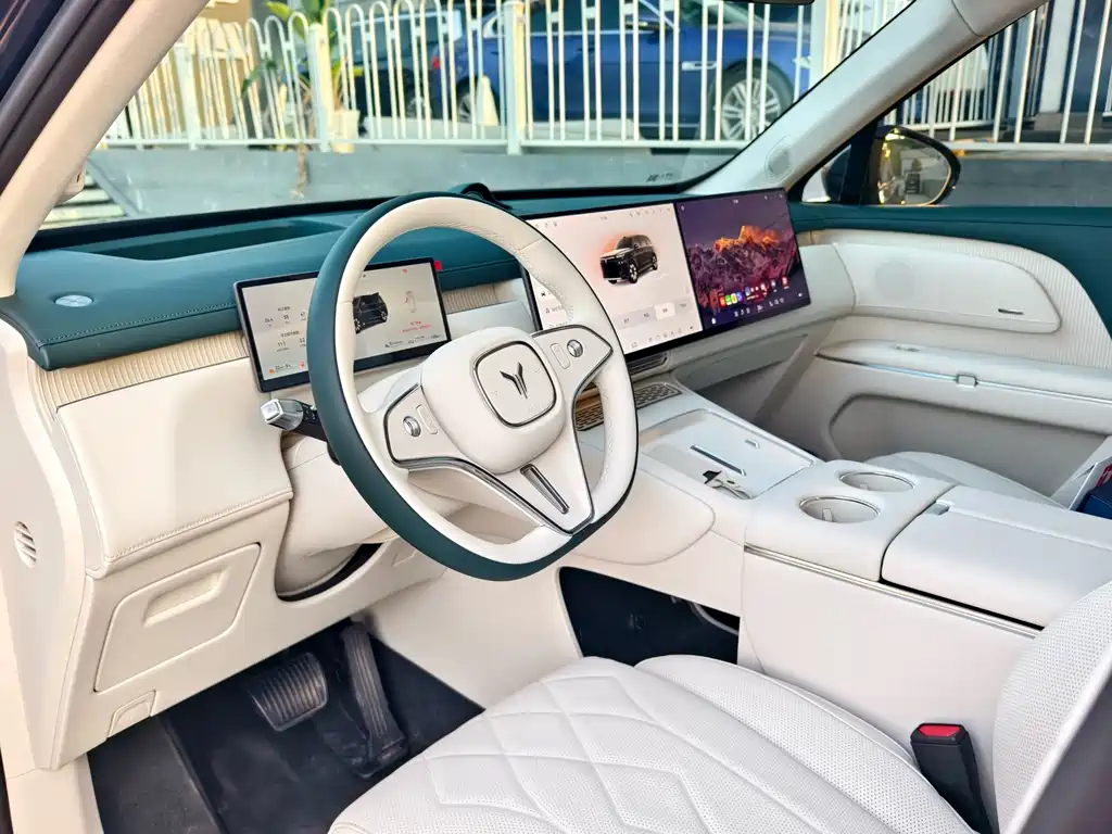 VOYAH Taishan X8 — миниатюра 6