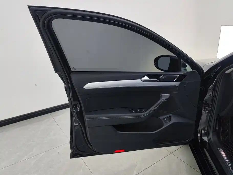 Volkswagen 迈腾 PHEV — миниатюра 7